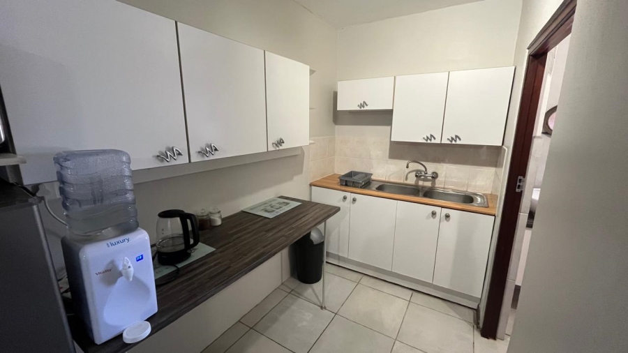 5 Bedroom Property for Sale in Wavecrest Eastern Cape